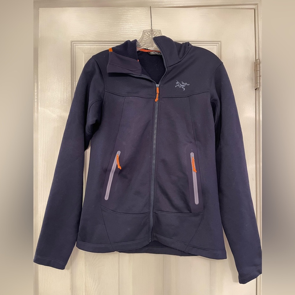 Arcteryx fleece zip up hoodie, Size M, navy